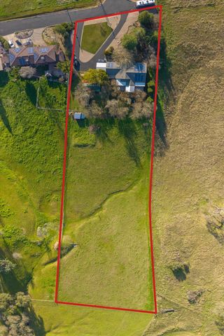 1385 Saddleback Dr, San Andreas, CA 95249