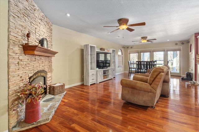 1385 Saddleback Dr, San Andreas, CA 95249