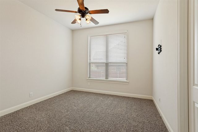 1036 Falcon Creek Drive, Kennedale, TX 76060