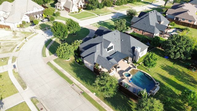 1036 Falcon Creek Drive, Kennedale, TX 76060