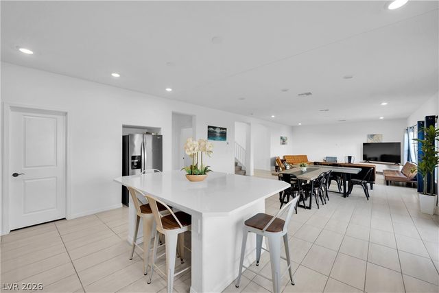 8737 Del Tonside Street, Las Vegas, NV 89139