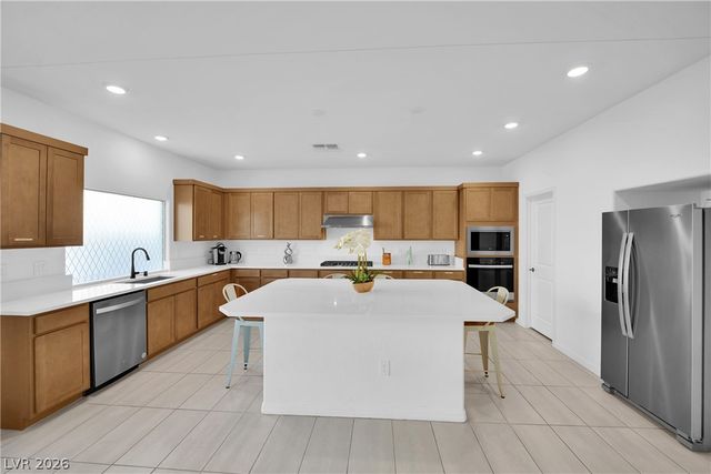 8737 Del Tonside Street, Las Vegas, NV 89139