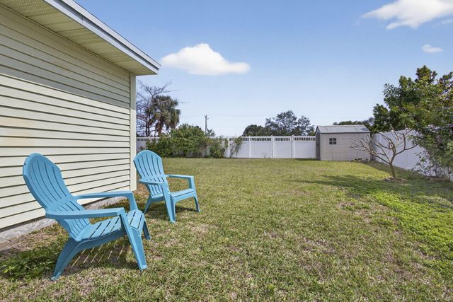 1172 Grandview Circle, Royal Palm Beach, FL 33411