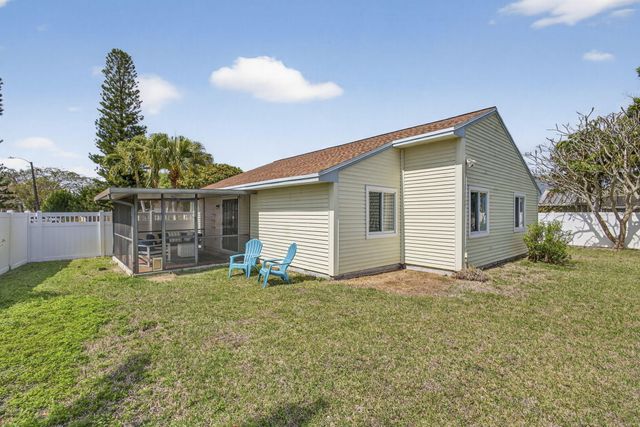 1172 Grandview Circle, Royal Palm Beach, FL 33411