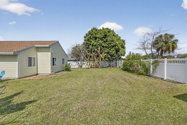 1172 Grandview Circle, Royal Palm Beach, FL 33411