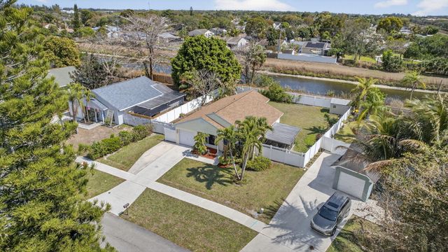 1172 Grandview Circle, Royal Palm Beach, FL 33411
