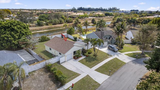 1172 Grandview Circle, Royal Palm Beach, FL 33411