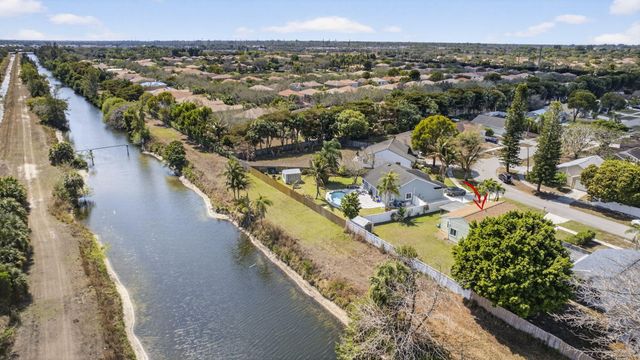 1172 Grandview Circle, Royal Palm Beach, FL 33411