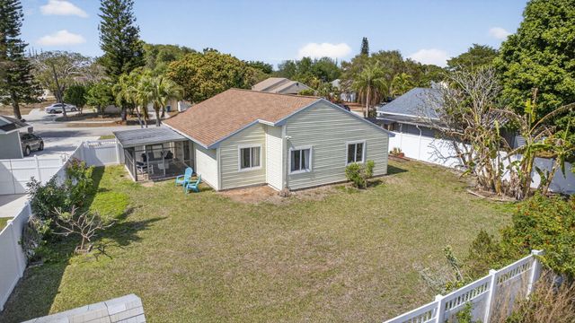 1172 Grandview Circle, Royal Palm Beach, FL 33411