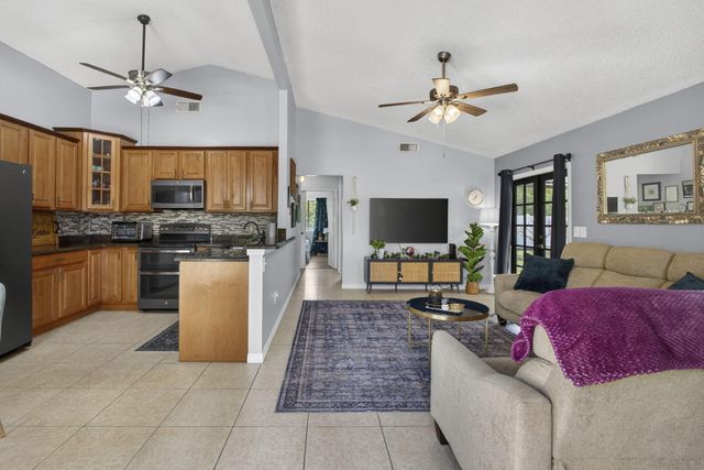 1172 Grandview Circle, Royal Palm Beach, FL 33411