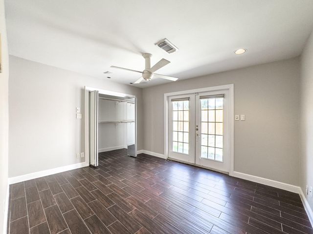 4525 Maple Street, Bellaire, TX 77401