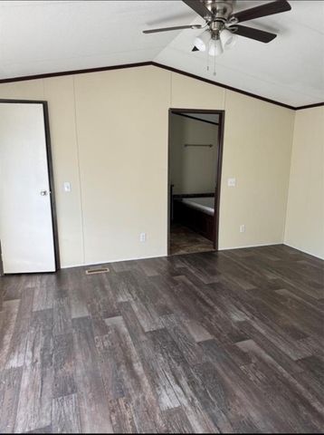 511 County Road 2218, Cleveland, TX 77327