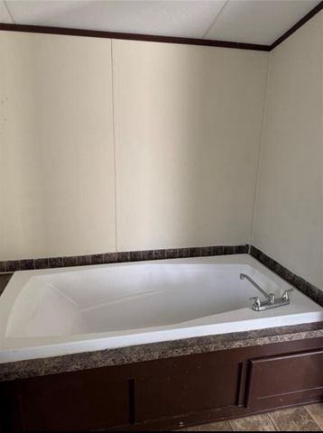 511 County Road 2218, Cleveland, TX 77327