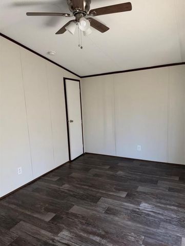511 County Road 2218, Cleveland, TX 77327