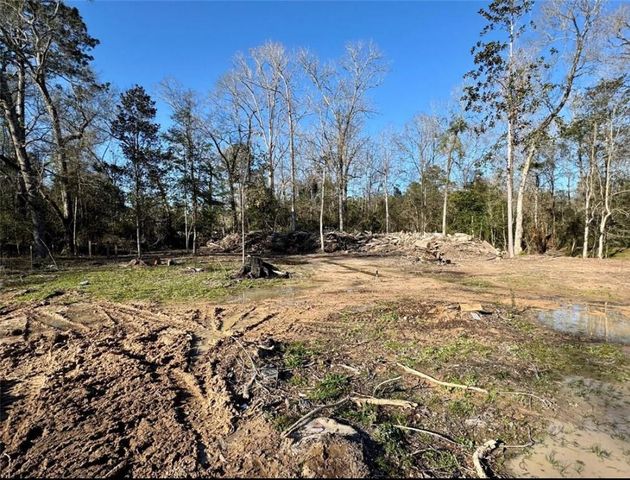511 County Road 2218, Cleveland, TX 77327