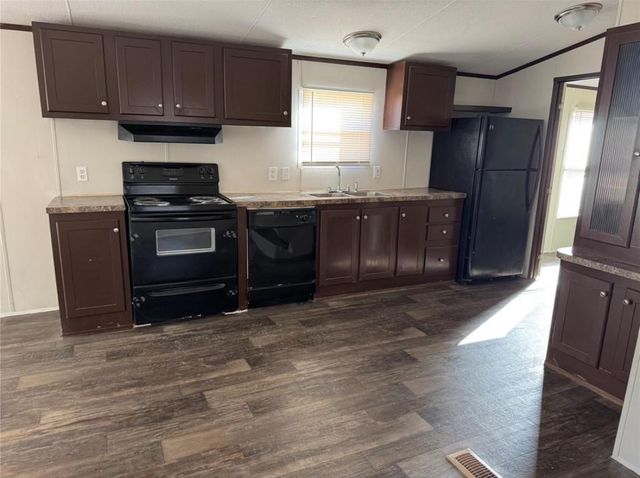 511 County Road 2218, Cleveland, TX 77327