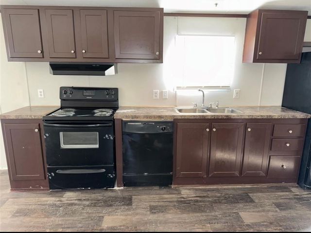 511 County Road 2218, Cleveland, TX 77327