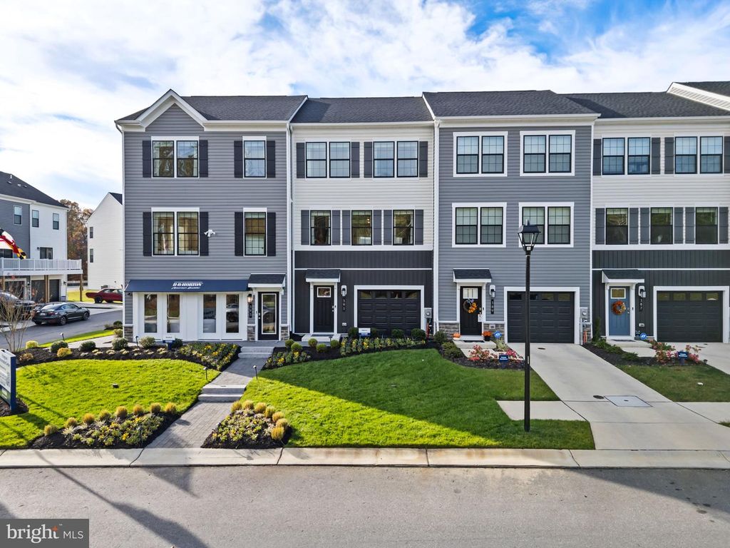 218 SOFT RUSH LN, La Plata, MD 20646