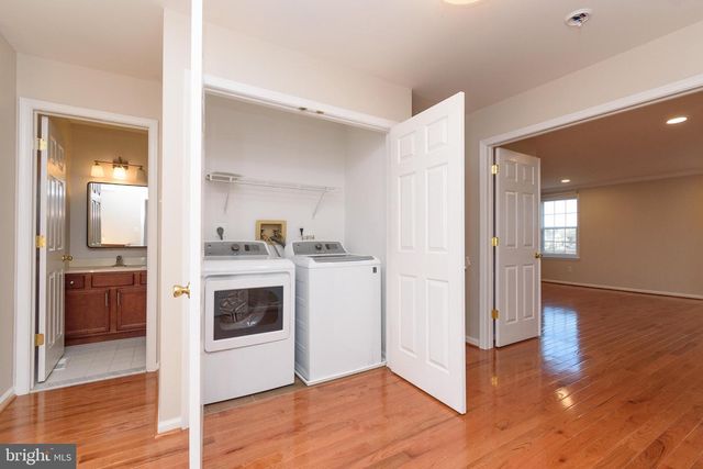 521 DOGWOOD DR, Ambler, PA 19002