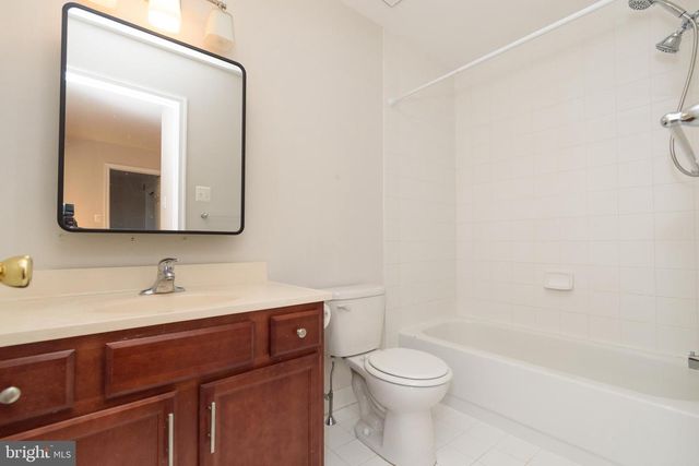 521 DOGWOOD DR, Ambler, PA 19002