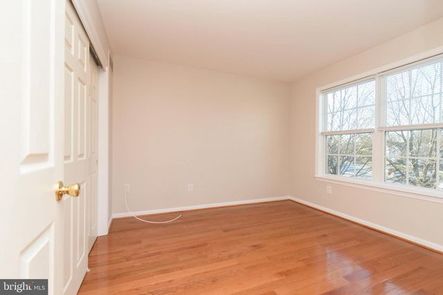 521 DOGWOOD DR, Ambler, PA 19002