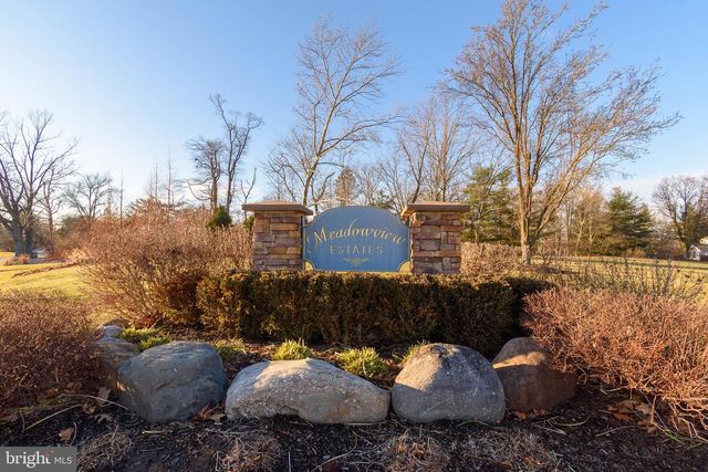 521 DOGWOOD DR, Ambler, PA 19002