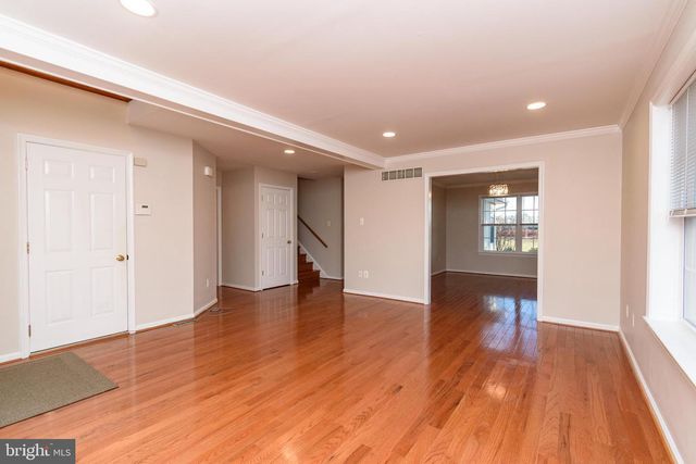 521 DOGWOOD DR, Ambler, PA 19002