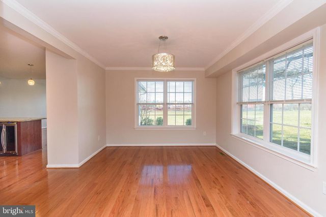 521 DOGWOOD DR, Ambler, PA 19002