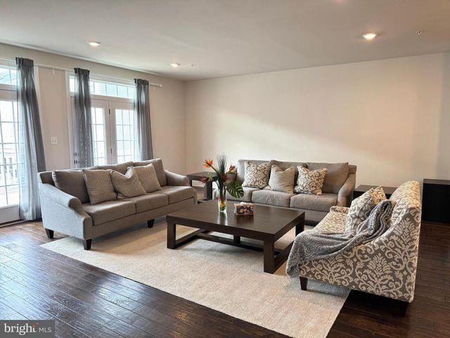 506 CLIFF LN, Malvern, PA 19355