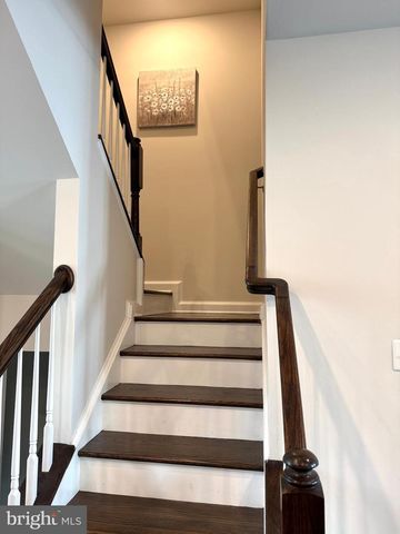 506 CLIFF LN, Malvern, PA 19355
