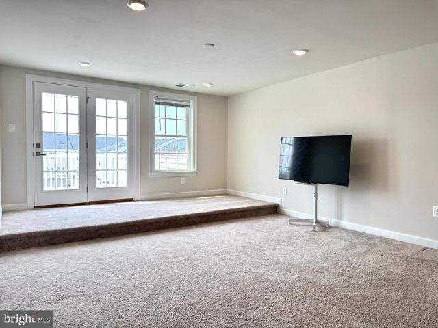 506 CLIFF LN, Malvern, PA 19355