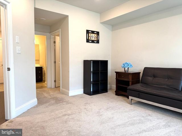 506 CLIFF LN, Malvern, PA 19355