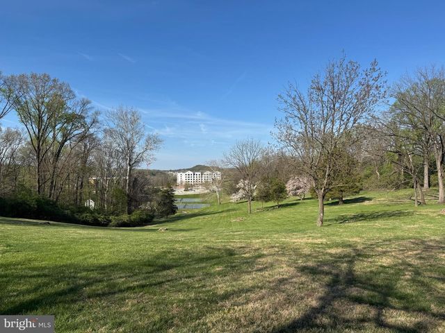 506 CLIFF LN, Malvern, PA 19355