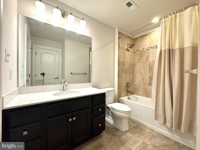 506 CLIFF LN, Malvern, PA 19355