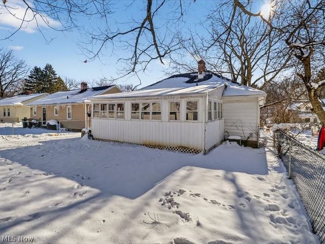 16241 Glenburn Avenue, Maple Heights, OH 44128