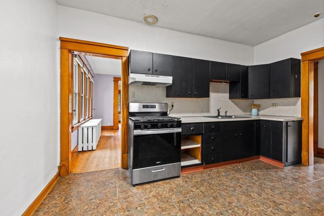 627 4th Avenue W, Shakopee, MN 55379