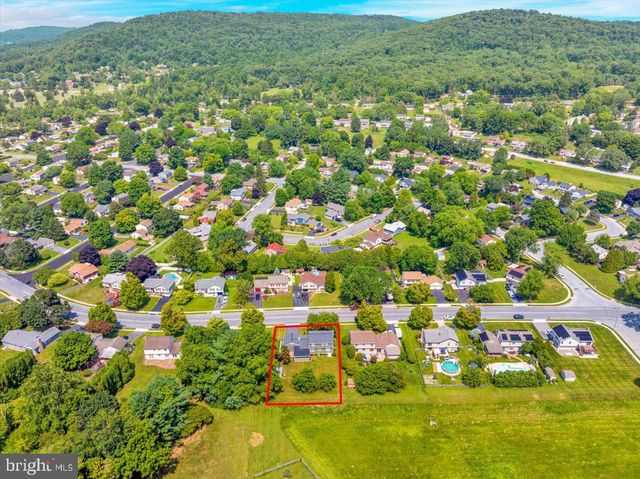 4826 FARMING RIDGE BLVD, Reading, PA 19606