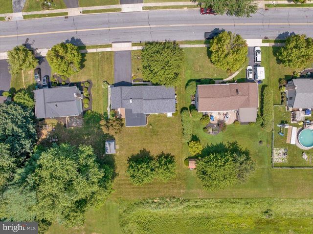 4826 FARMING RIDGE BLVD, Reading, PA 19606