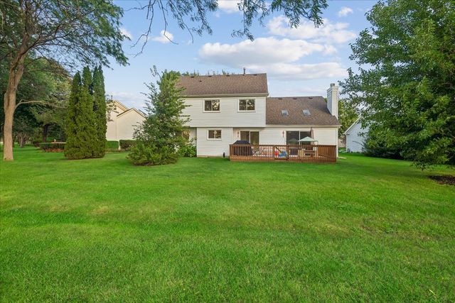 2328 Acorn Place, Buffalo Grove, IL 60089