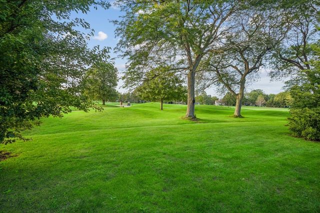 2328 Acorn Place, Buffalo Grove, IL 60089