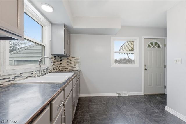 1859 Mathews Road, Poland, OH 44514