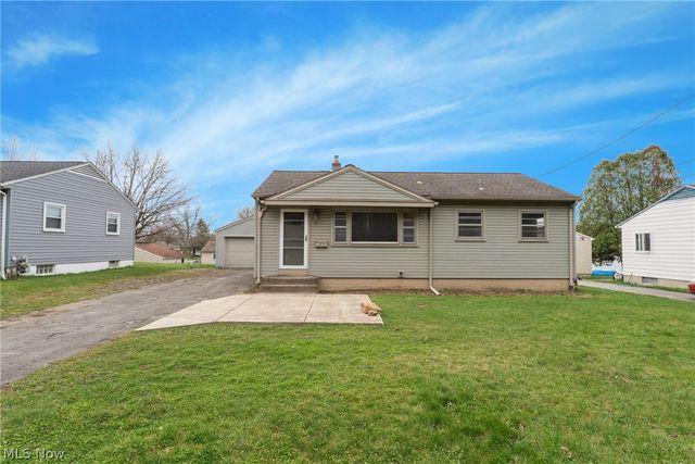 1859 Mathews Road, Poland, OH 44514