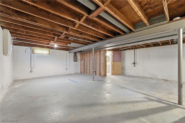 1859 Mathews Road, Poland, OH 44514