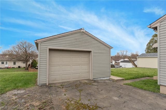 1859 Mathews Road, Poland, OH 44514