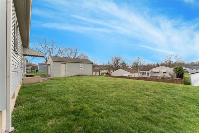 1859 Mathews Road, Poland, OH 44514