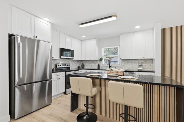 8803 W Cheyenne STREET, Milwaukee, WI 53224