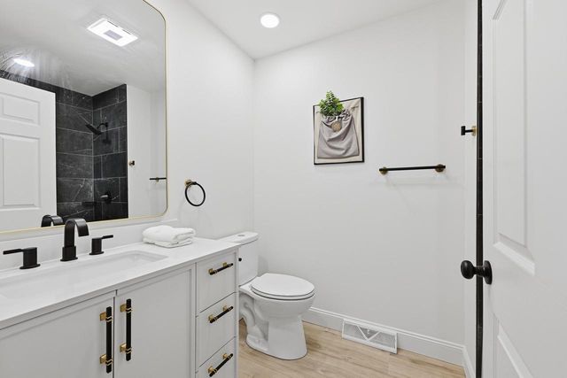 8803 W Cheyenne STREET, Milwaukee, WI 53224