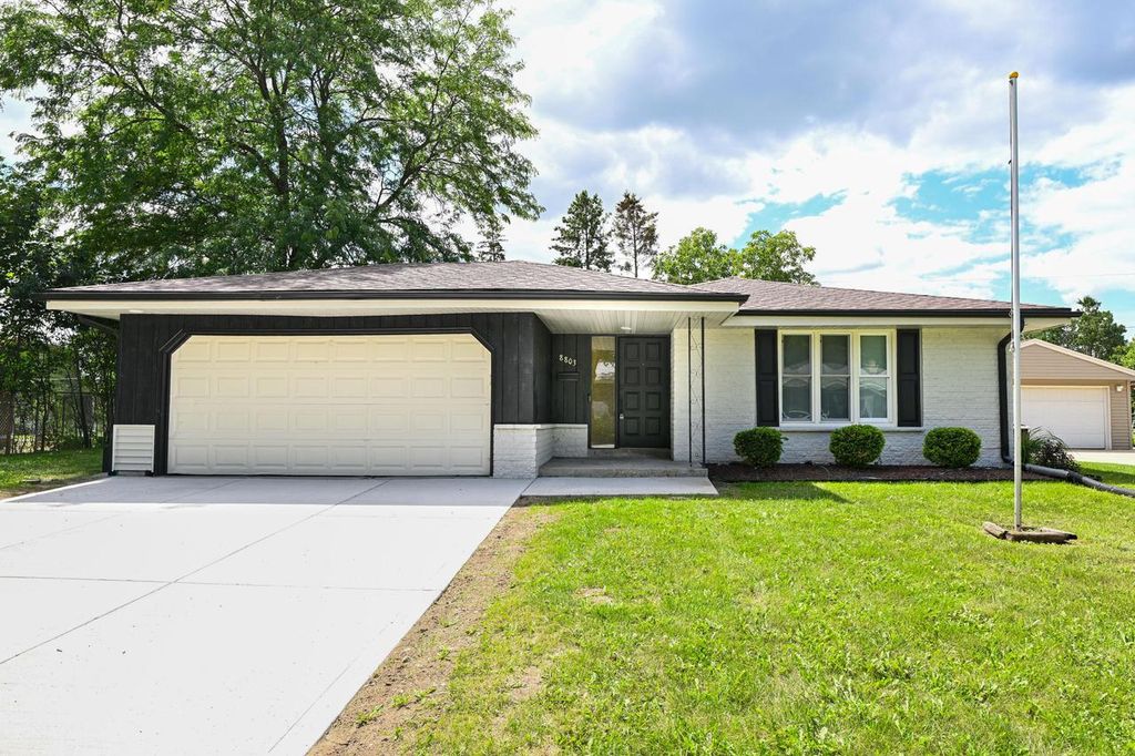 8803 W Cheyenne STREET, Milwaukee, WI 53224
