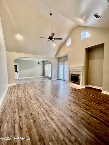 101 Wildflower Lane, Lafayette, LA 70506