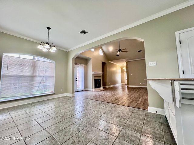 101 Wildflower Lane, Lafayette, LA 70506